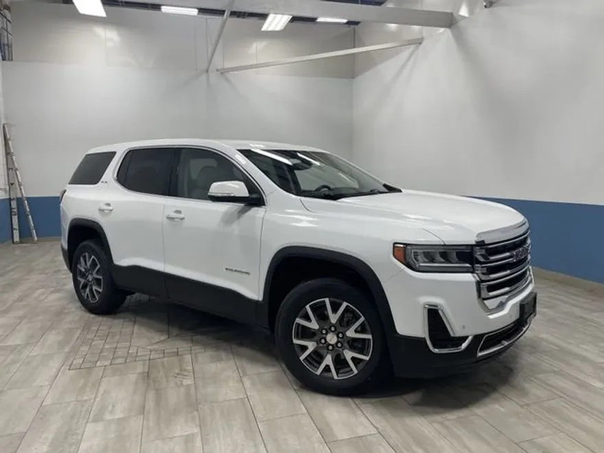 2023 Gmc Acadia SLE photo 1