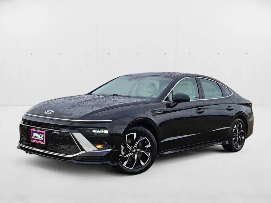 2024 Hyundai Sonata SEL photo 1