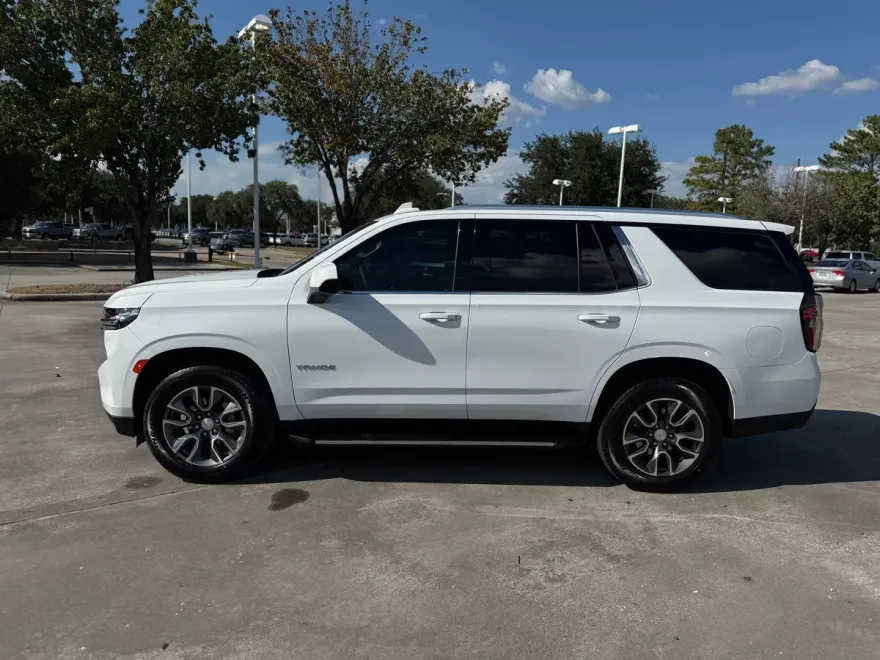 2024 Chevrolet Tahoe LS photo 1