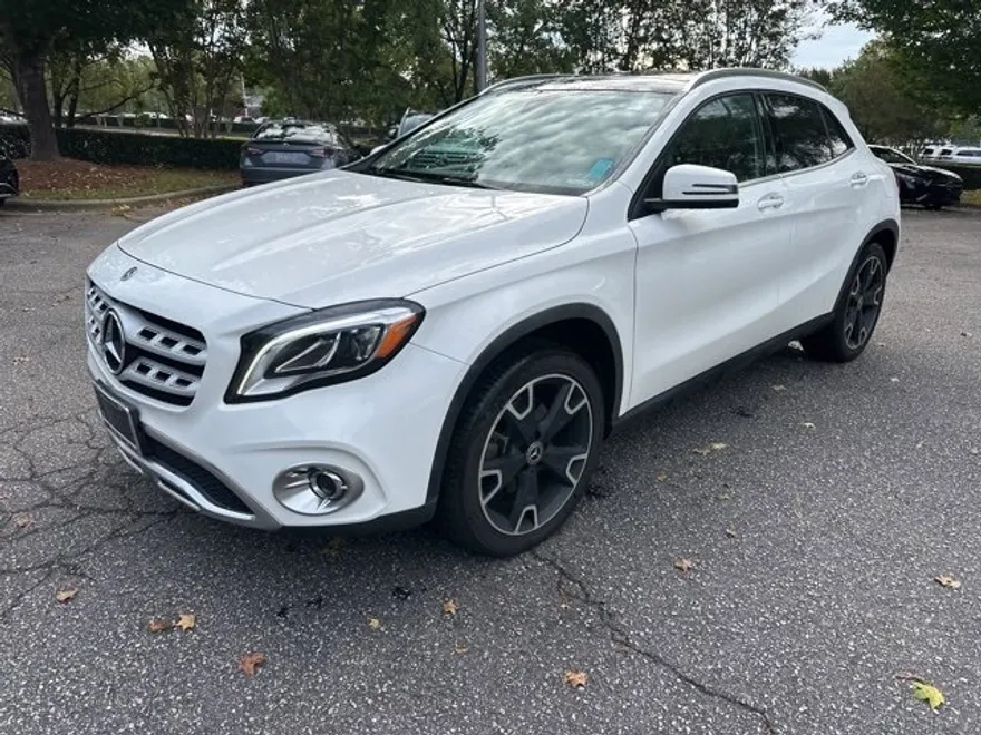 2020 Mercedes Benz GLA 250 4MATIC photo 1