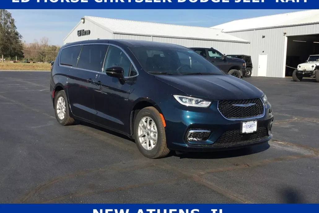 2025 Chrysler Pacifica photo 1