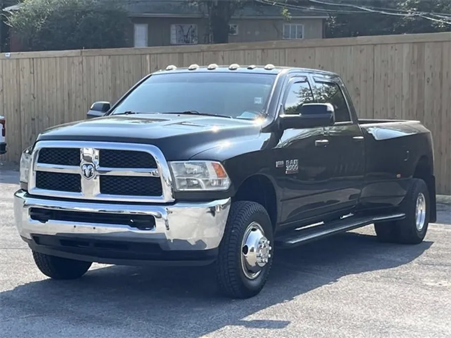 2017 Ram 3500 Tradesman photo 1