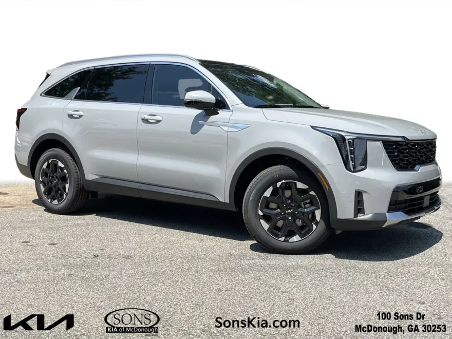 2025 Kia Sorento S photo 1