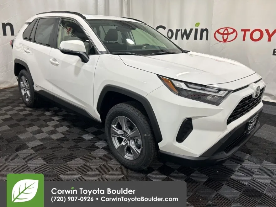 2025 Toyota RAV4 Hybrid XLE photo 1