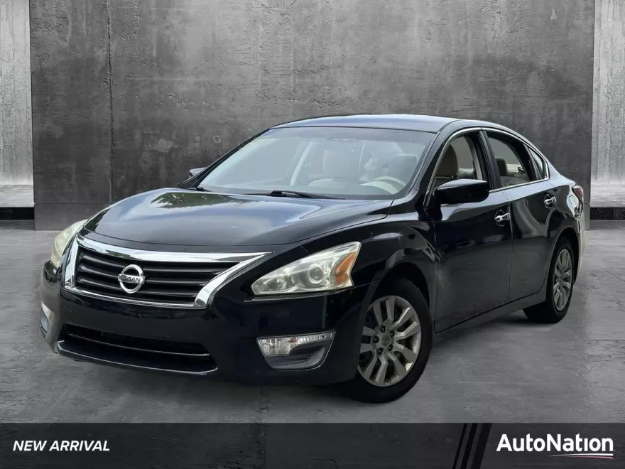 2015 Nissan Altima 2.5 photo 1