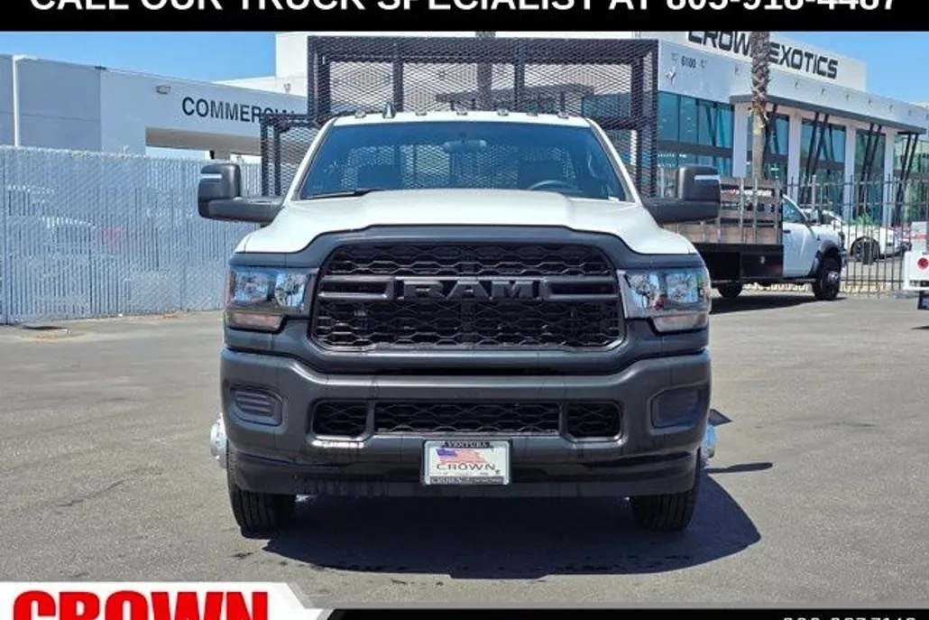 2024 Ram 3500 Tradesman photo 1