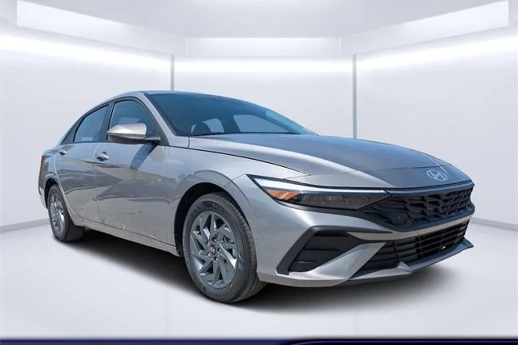 2025 Hyundai Elantra Hybrid Blue photo 1