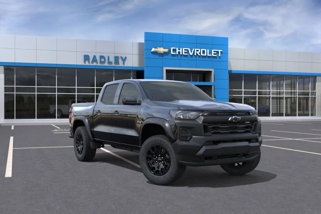 2026 Chevrolet Colorado Trail Boss photo 1