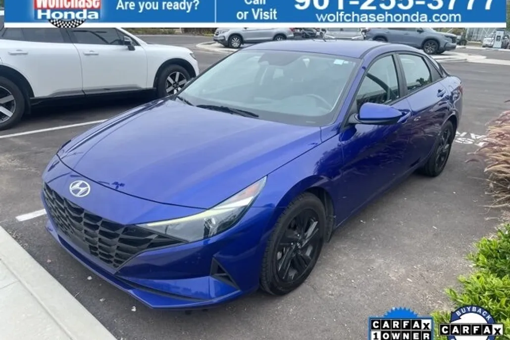 2022 Hyundai Elantra SEL Convenience photo 1