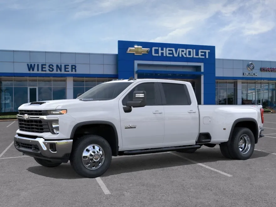 2026 Chevrolet Silverado 3500HD LT photo 1