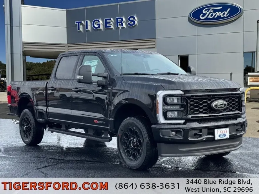 2025 Ford F-250 Lariat photo 1