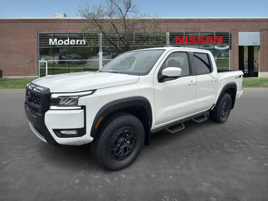 2025 Nissan Frontier PRO-4X photo 1