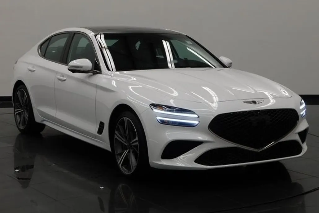 2025 Genesis G70 3.3T Sport Advanced photo 1