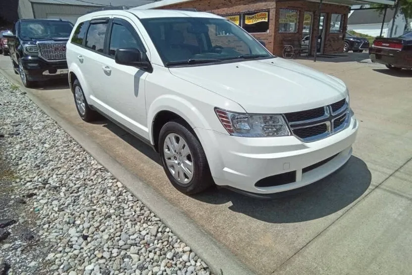 2017 Dodge Journey SE photo 1