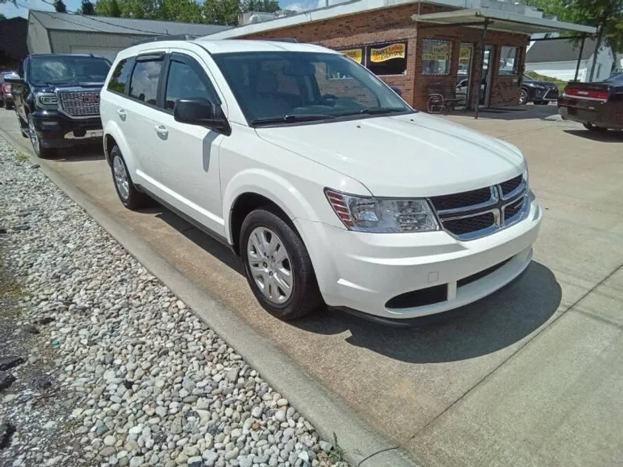 2017 Dodge Journey SE photo 1