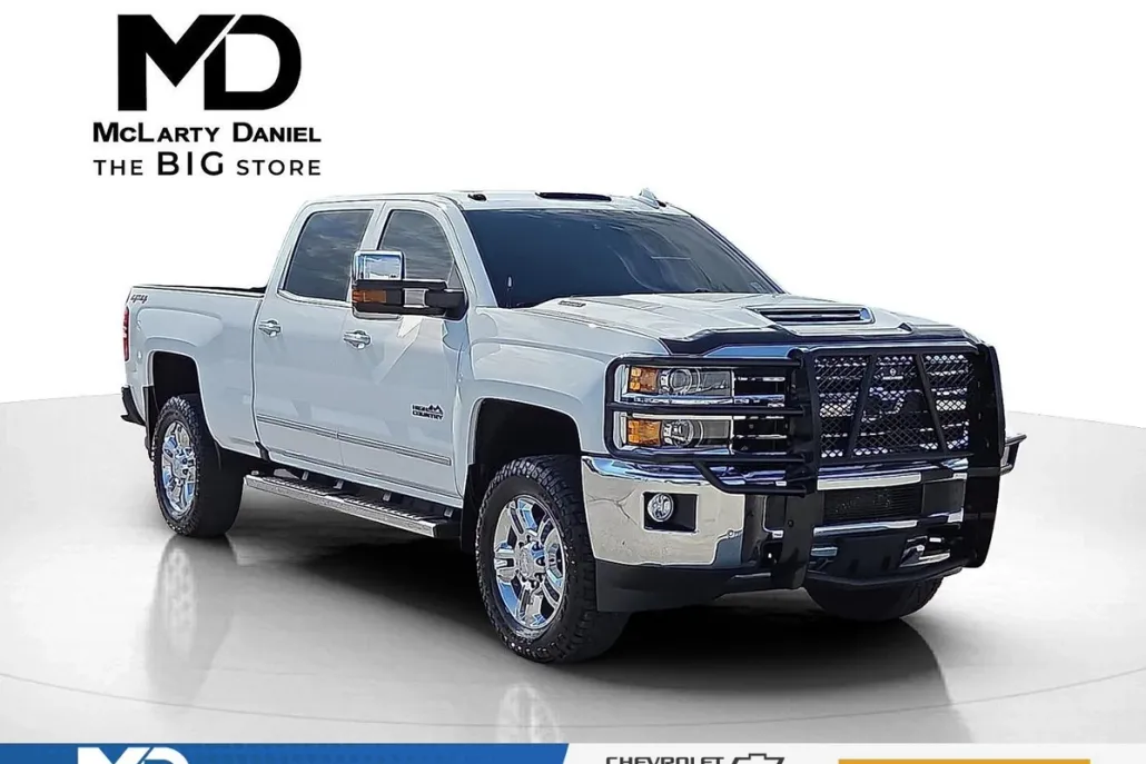 2019 Chevrolet Silverado 2500HD High Country photo 1