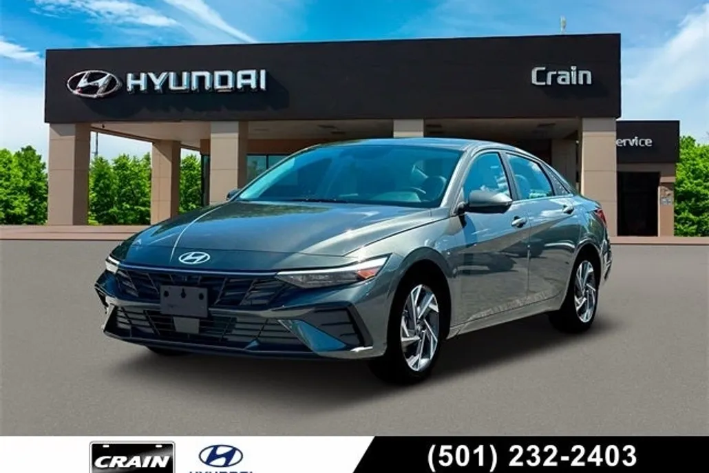 2025 Hyundai Elantra Limited photo 1