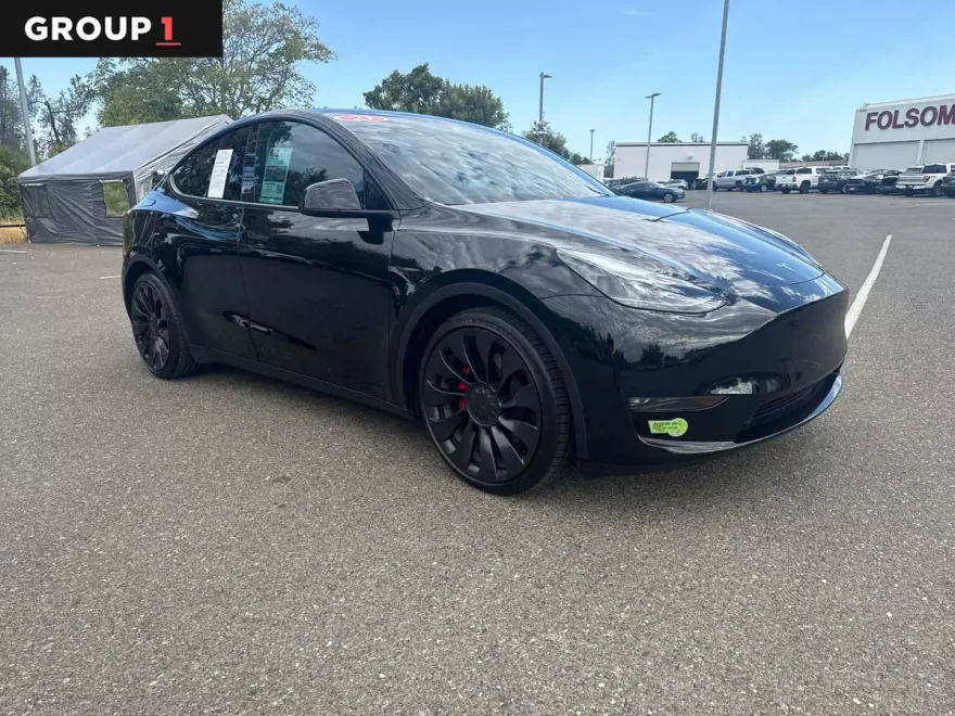 2023 Tesla Model Y Performance photo 1