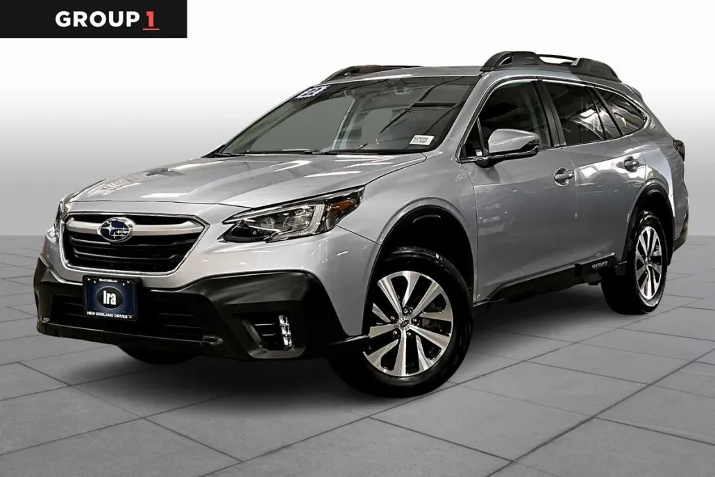 2022 Subaru Outback Premium photo 1