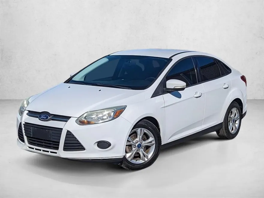 2013 Ford Focus SE photo 1