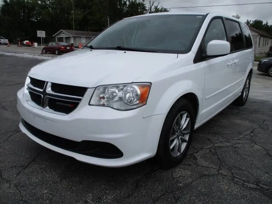2016 Dodge Grand Caravan SE photo 1