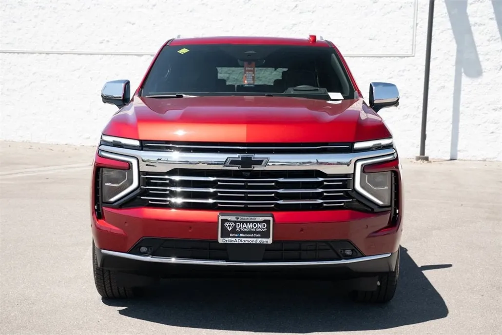 2025 Chevrolet Suburban Premier photo 1