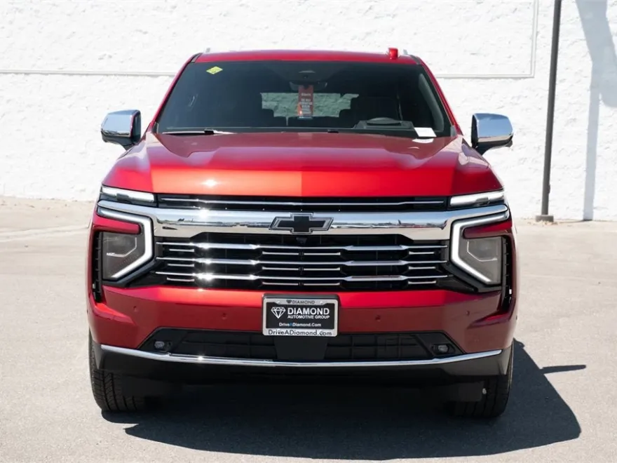 2025 Chevrolet Suburban Premier photo 1