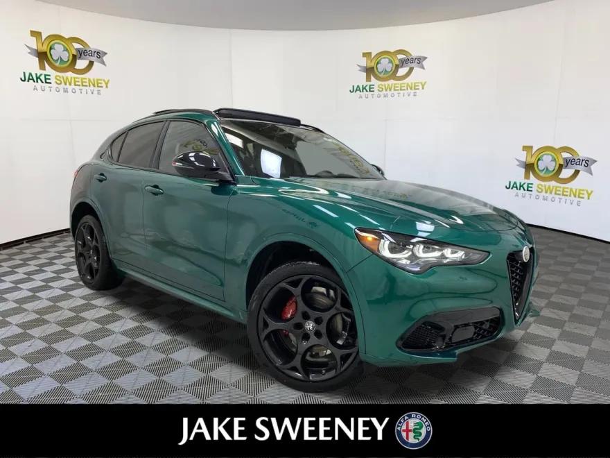 2025 Alfa Romeo Stelvio Tributo Italiano photo 1