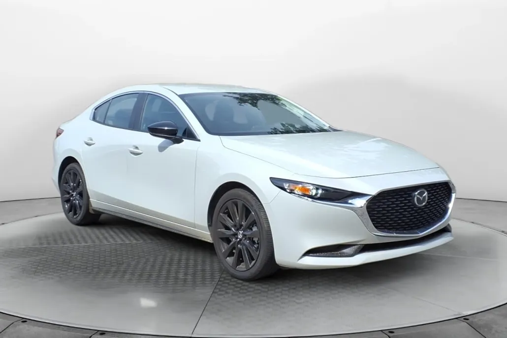 2025 Mazda Mazda3 2.5 Select Sport Sedan photo 1