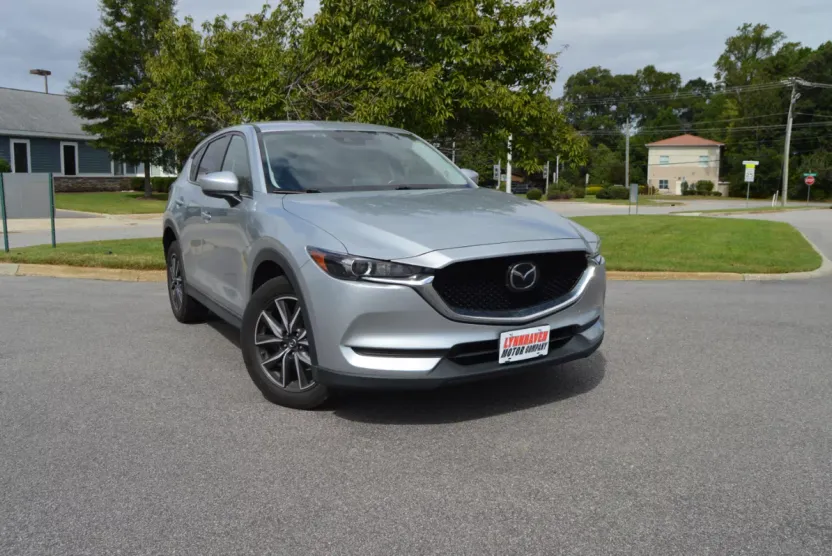 2018 Mazda CX-5 Touring photo 1