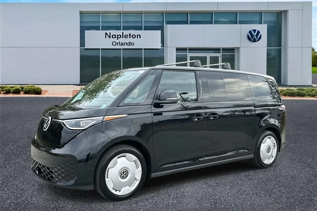 2025 Volkswagen ID. Buzz Pro S photo 1