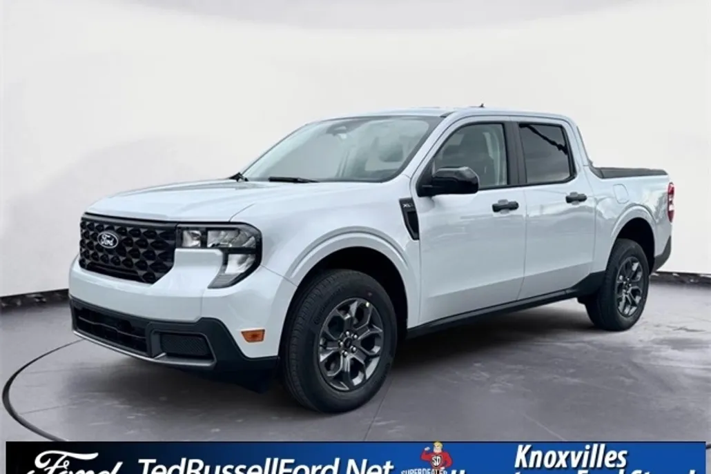 2025 Ford Maverick XLT photo 1