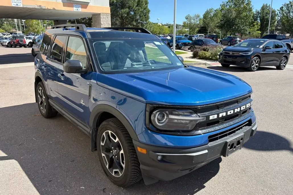 2023 Ford Bronco Sport Outer Banks photo 1