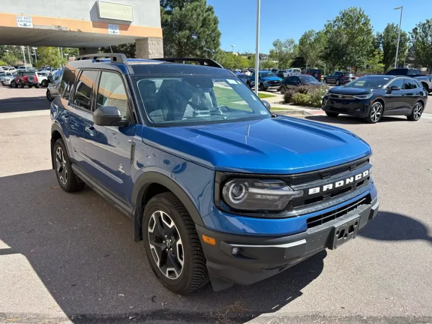 2023 Ford Bronco Sport Outer Banks photo 1