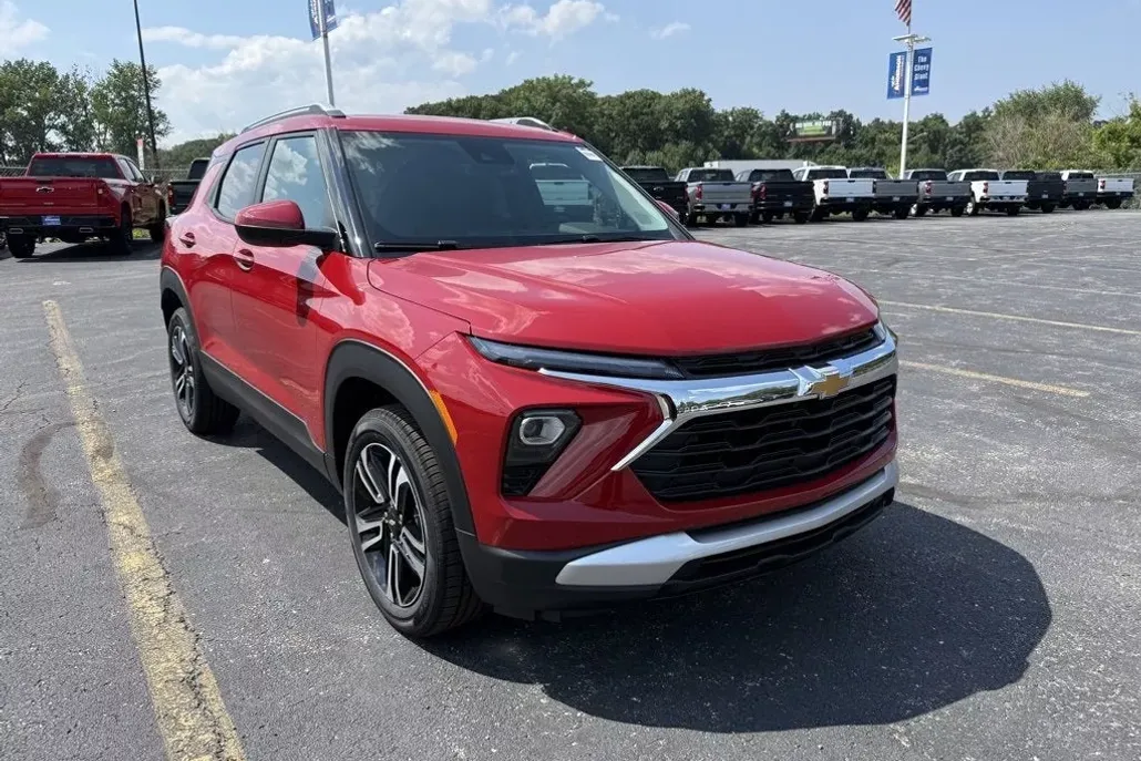 2026 Chevrolet Trailblazer LT photo 1