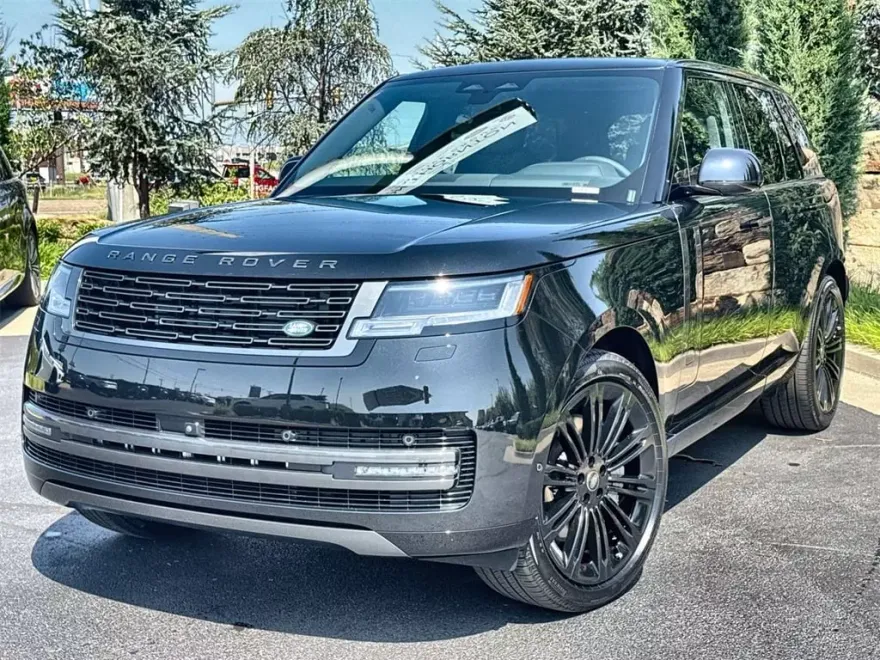 2025 Land Rover Range Rover SE photo 1