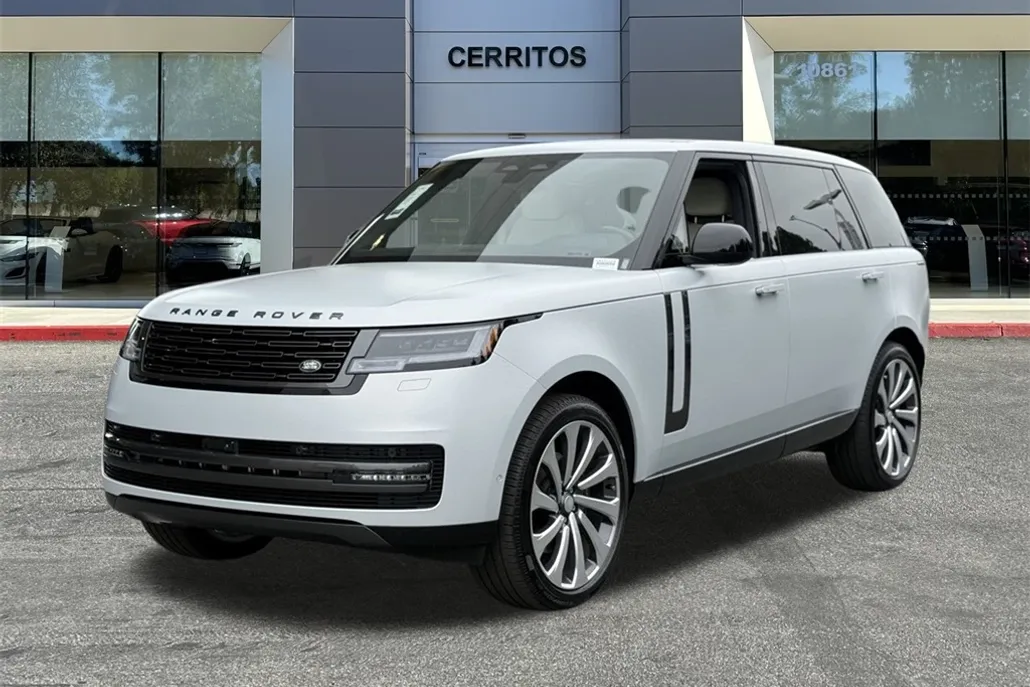 2025 Land Rover Range Rover SE photo 1