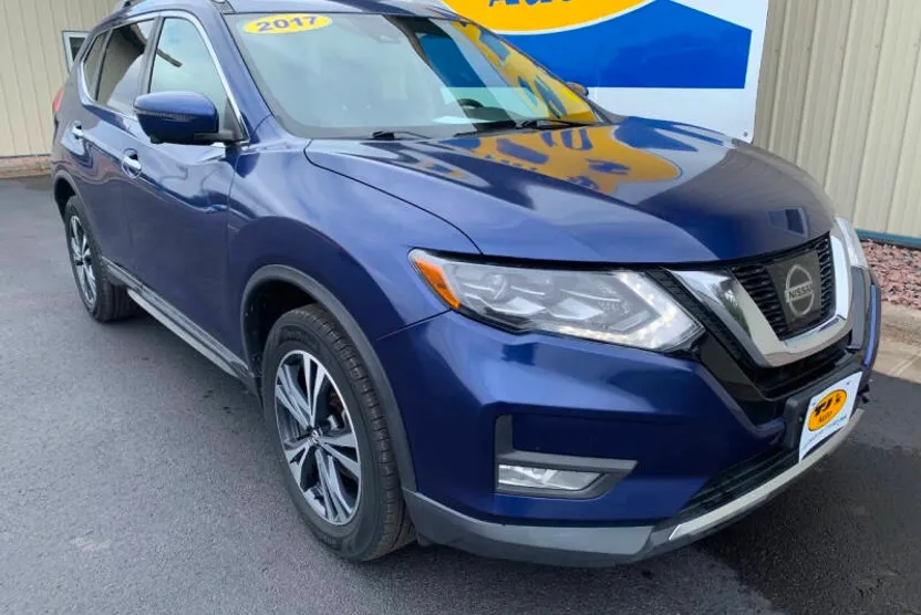 2017 Nissan Rogue SL photo 1