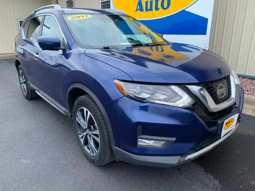 2017 Nissan Rogue SL photo 1