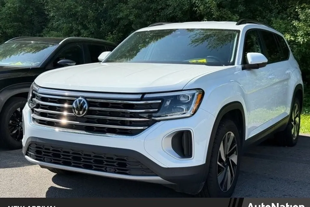 2024 Volkswagen Atlas SE Technology photo 1