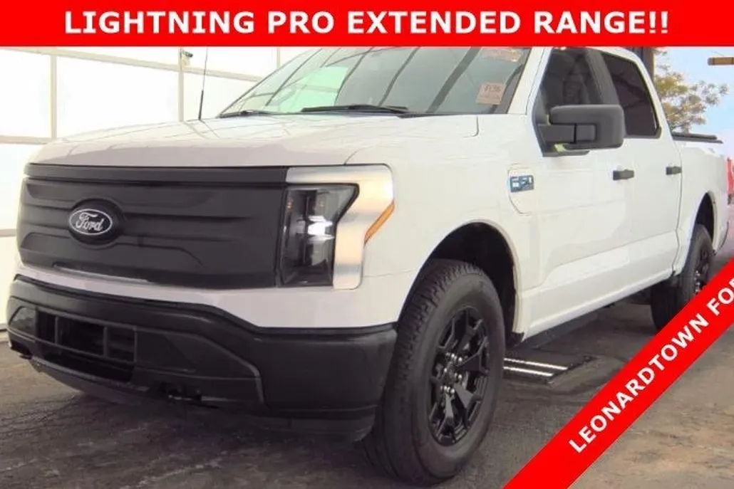 2025 Ford F-150 Lightning photo 1
