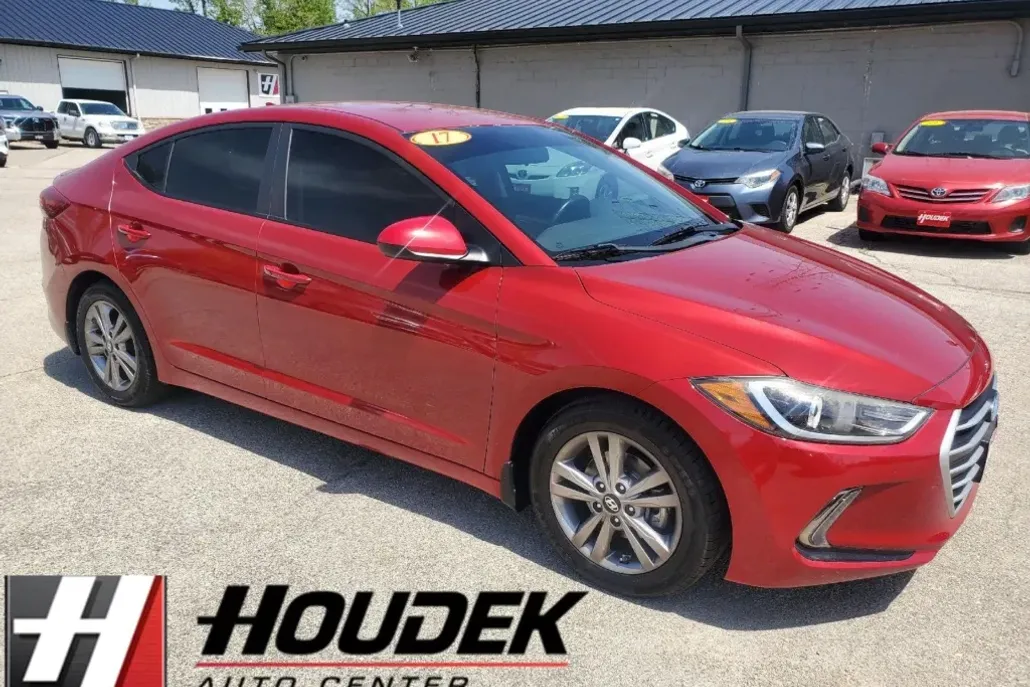 2017 Hyundai Elantra SE photo 1