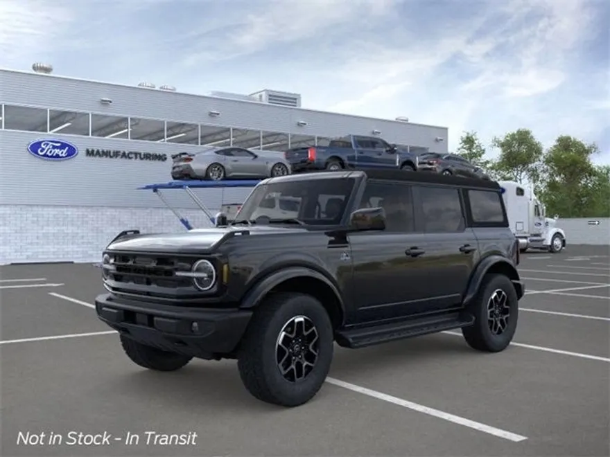 2025 Ford Bronco Outer Banks photo 1