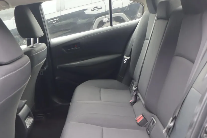 2025 Toyota Corolla Hybrid LE photo 1