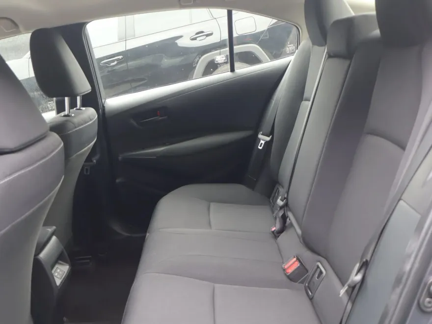 2025 Toyota Corolla Hybrid LE photo 1