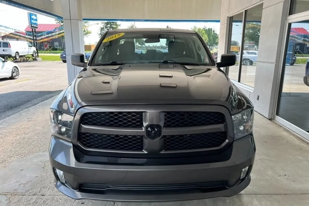 2019 Ram 1500 Classic Express photo 1