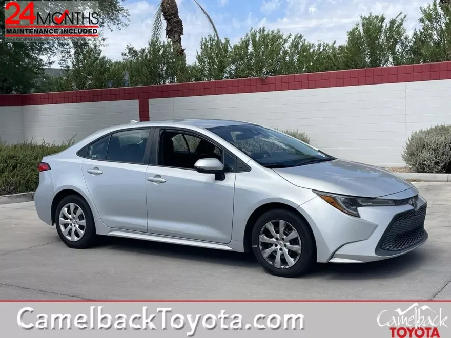 2020 Toyota Corolla LE photo 1