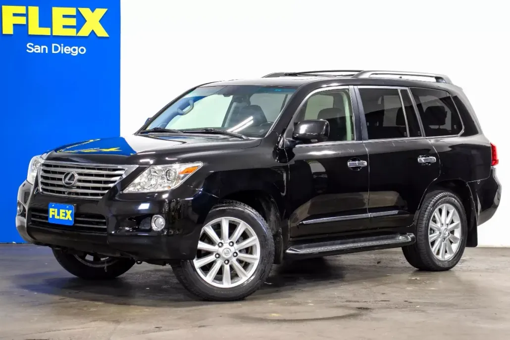 2011 Lexus LX 570 photo 1