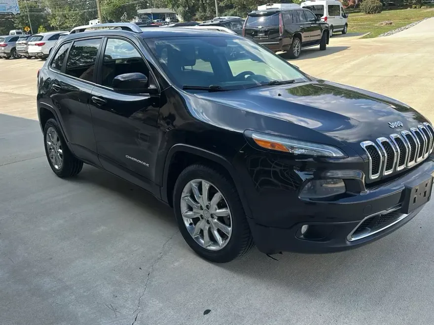 2014 Jeep Cherokee Limited Sport photo 1