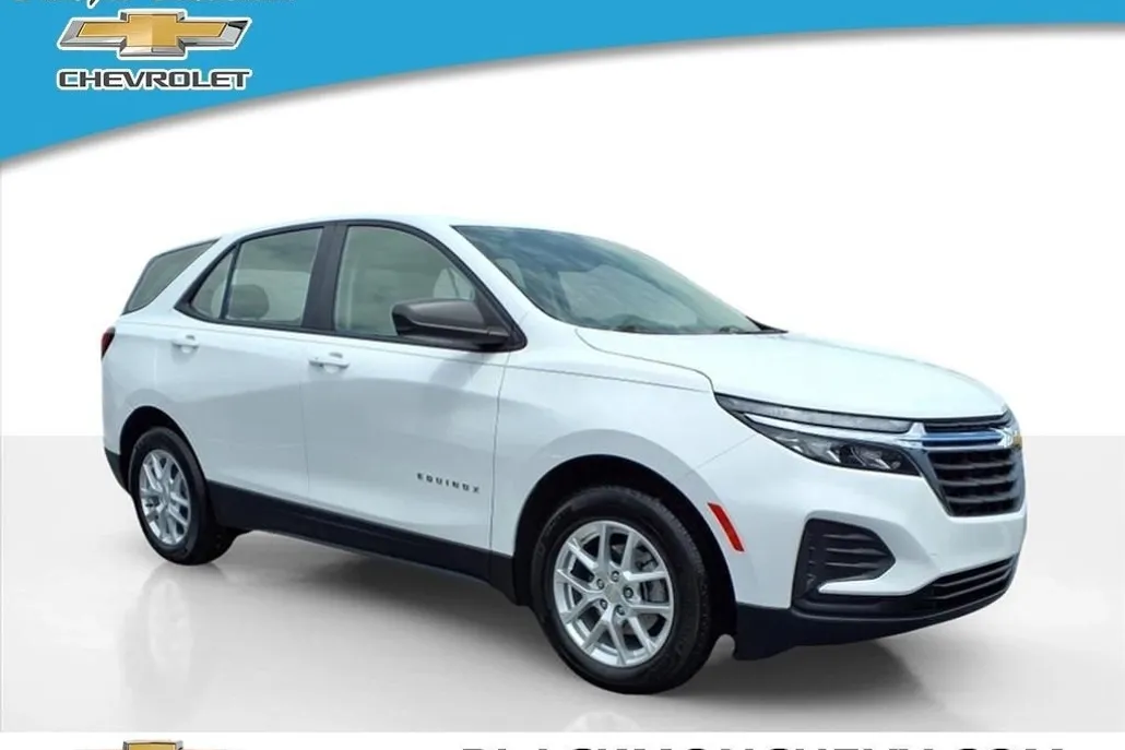 2022 Chevrolet Equinox LS photo 1